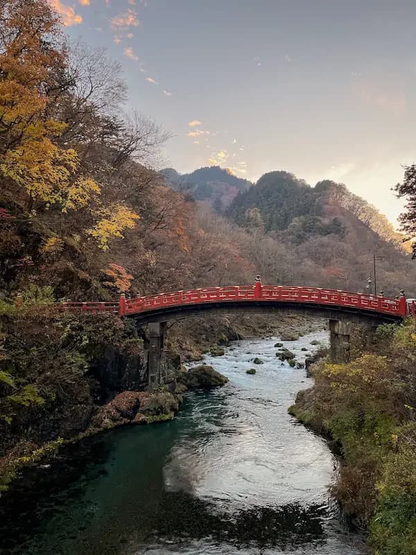 Le pont de Shinkyō